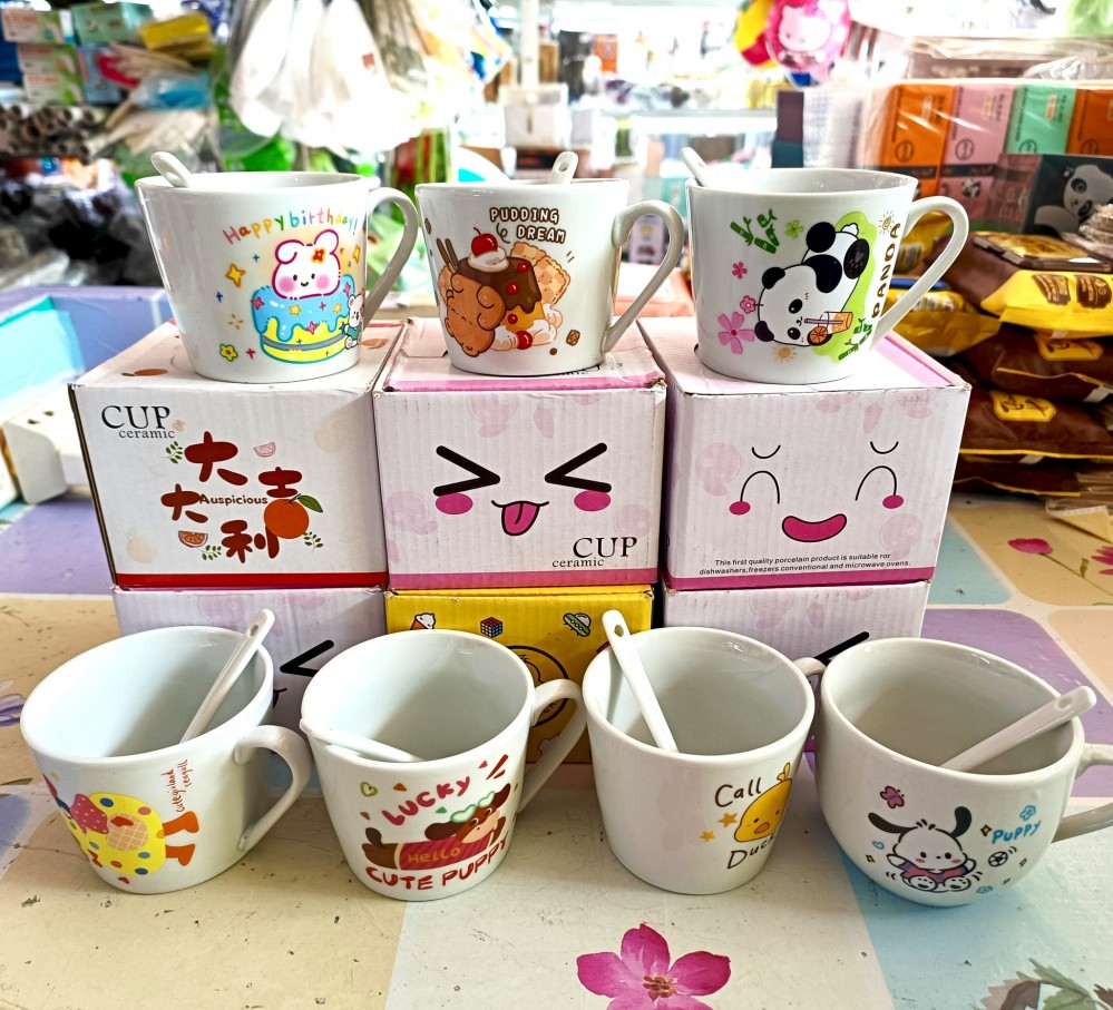 Cốc sứ kèm thìa