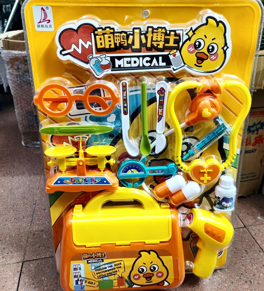 Vỉ đồ chơi bác sĩ - 3