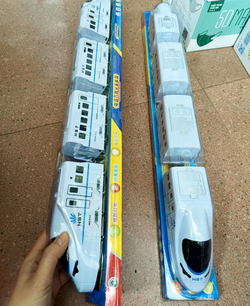 Đồ chơi đoàn tàu trắng