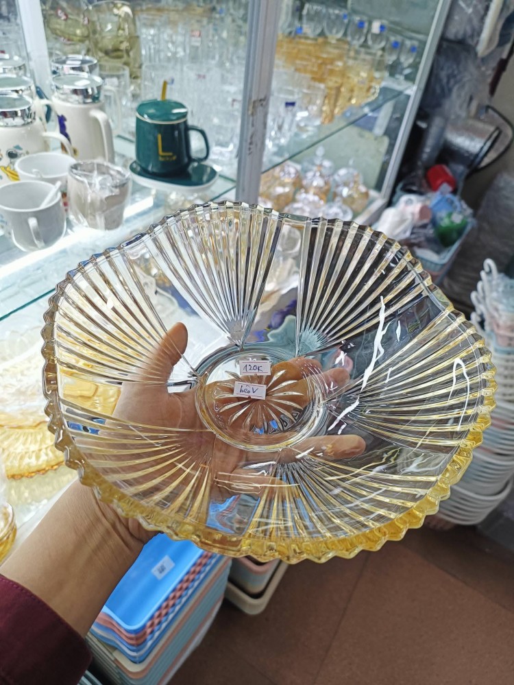 Đĩa thủy tinh chữ nhật bèo vàng
