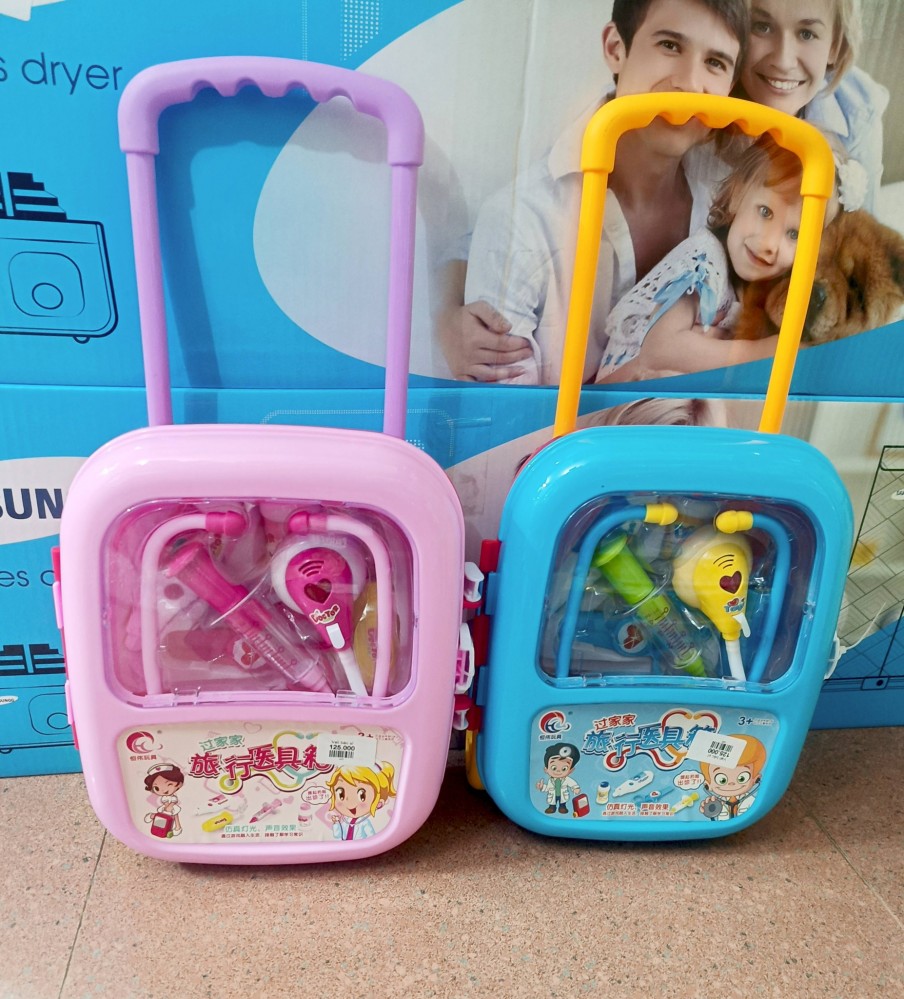 Vali đồ chơi bác sĩ