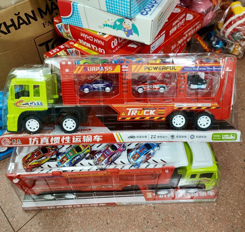 Xe container đỏ
