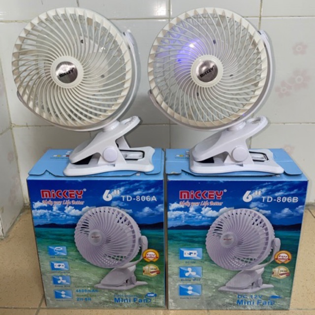 Quạt tích điện kẹp Mickey 806A
