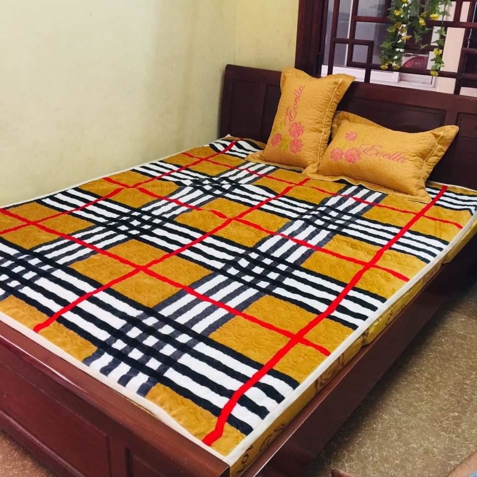 Thảm nỉ trải giường 1,5x1,9m bông trắng đẹp