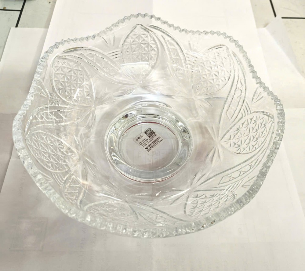 Âu thủy tinh trắng