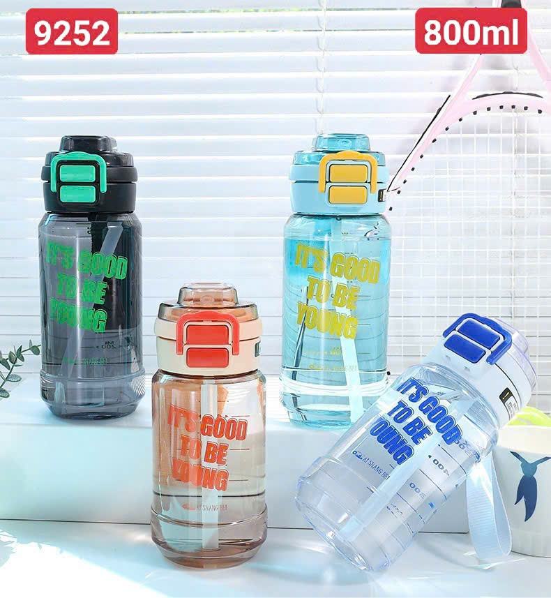 Bình nước 800ml ống hút