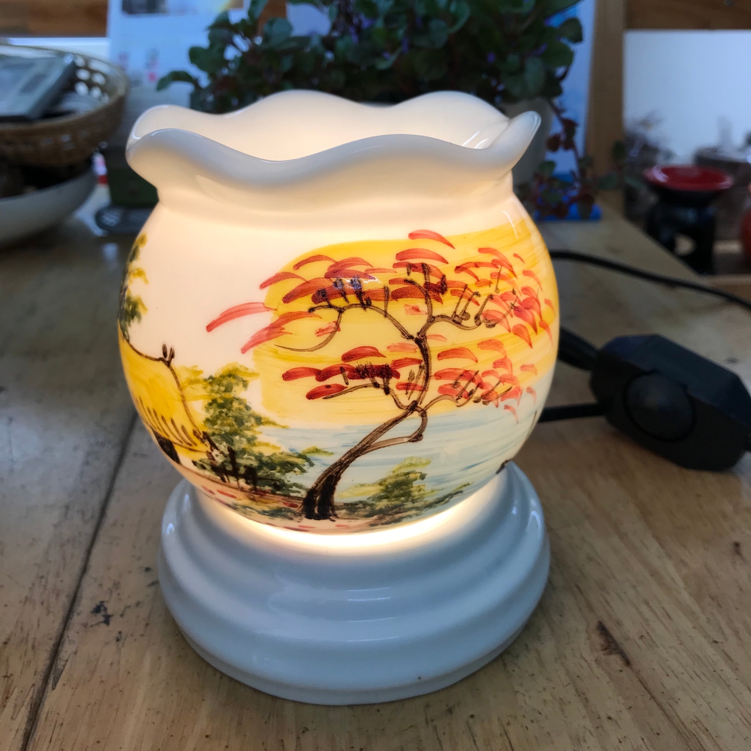 Đèn xông tinh dầu Bát Tràng tròn to