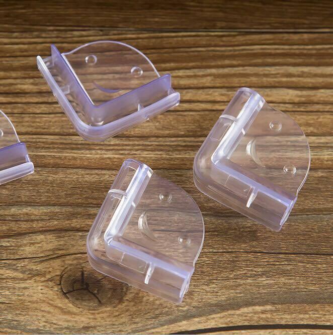 Set 4 bịt góc bàn silicon mặt cười